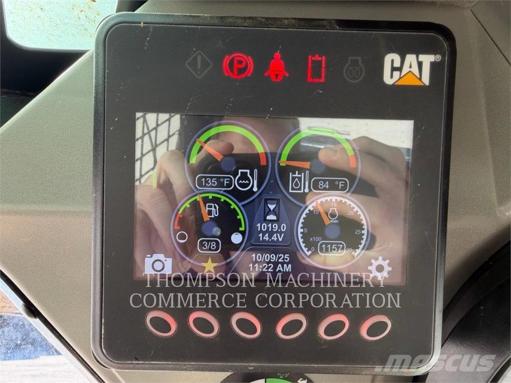 CAT 259D3 Telakuormaajat