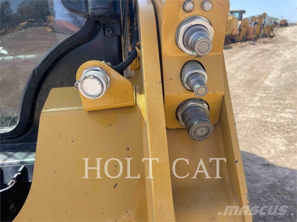 CAT 259D3 Telakuormaajat