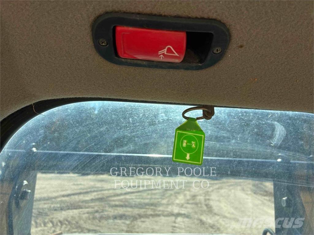 CAT 259D3 Telakuormaajat