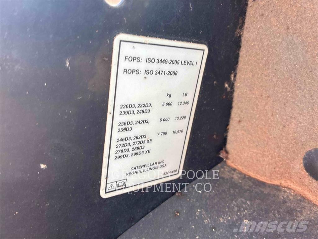 CAT 259D3 Telakuormaajat
