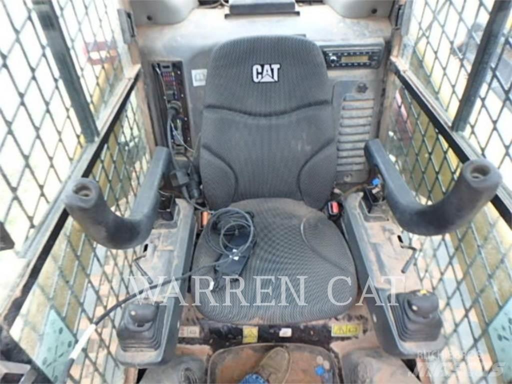 CAT 259D3 C3H2 Telakuormaajat