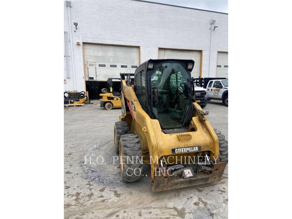 CAT 262 C Liukuohjatut kuormaajat