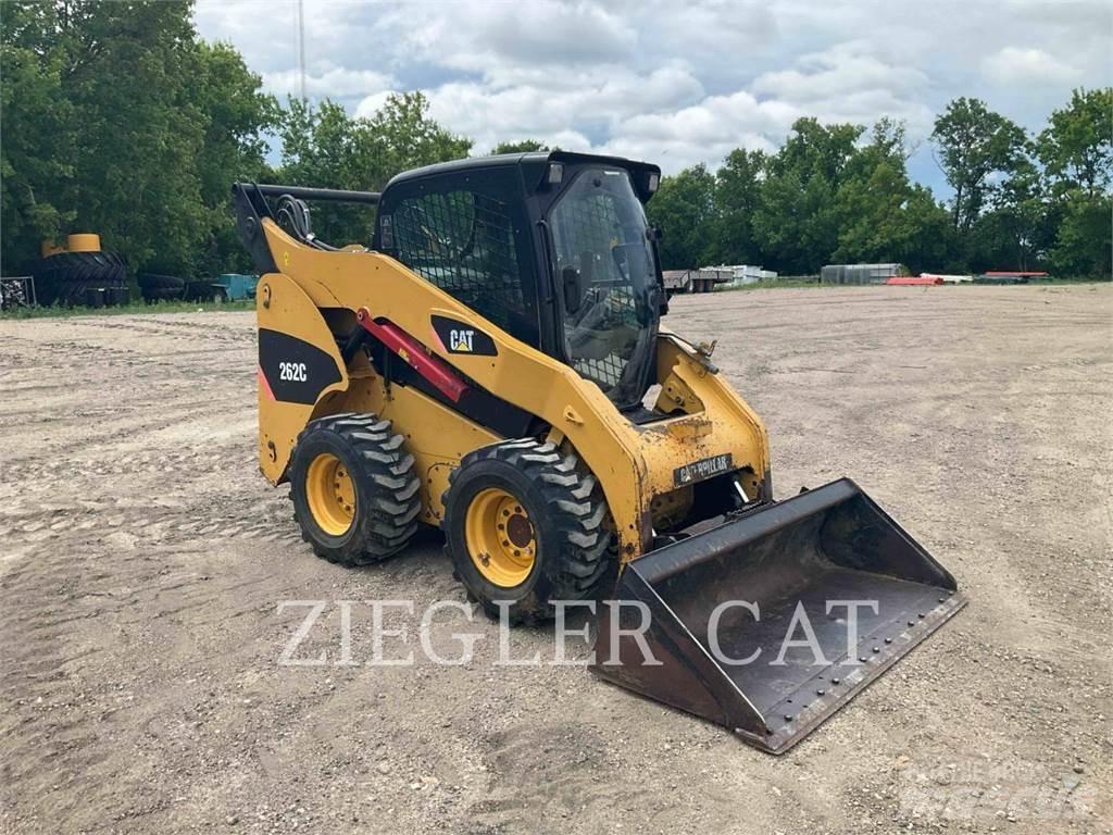 CAT 262C Liukuohjatut kuormaajat