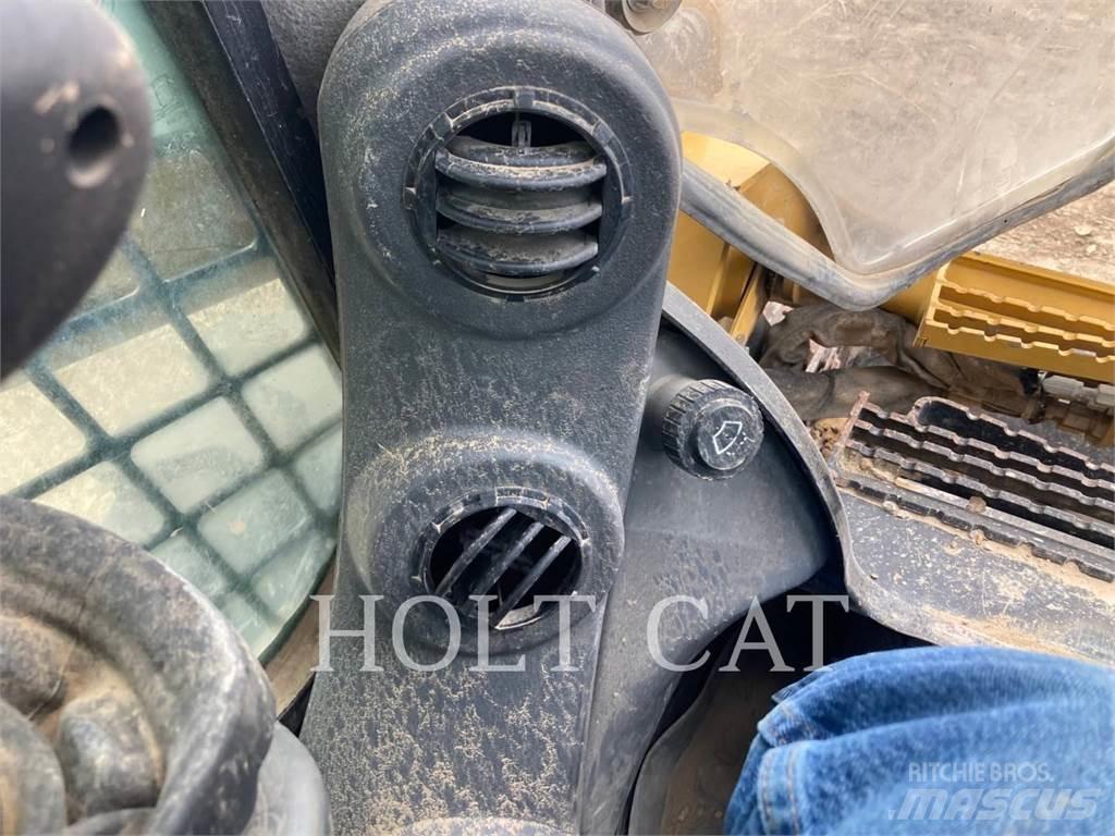 CAT 262D Liukuohjatut kuormaajat