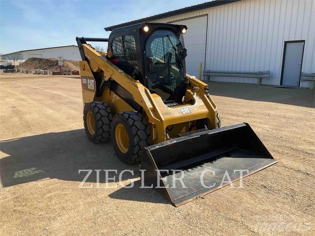 CAT 262D Liukuohjatut kuormaajat