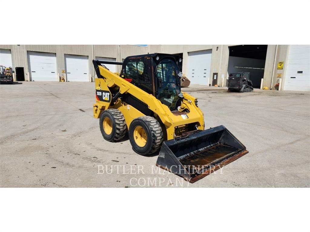 CAT 262D Liukuohjatut kuormaajat