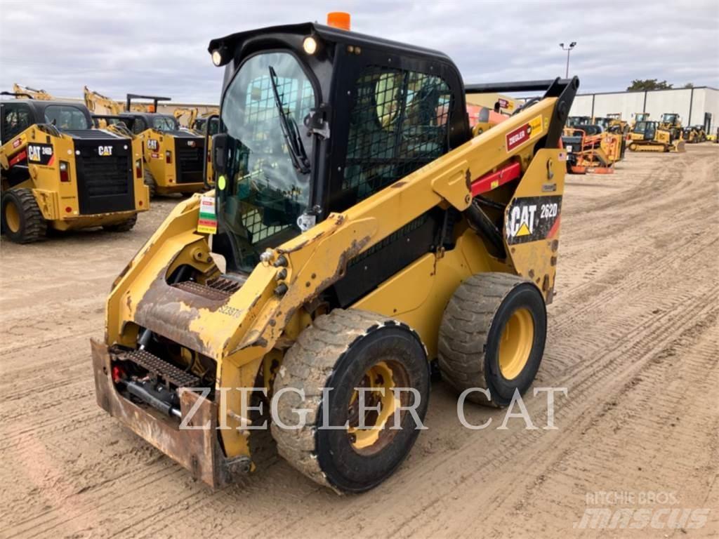 CAT 262D Liukuohjatut kuormaajat