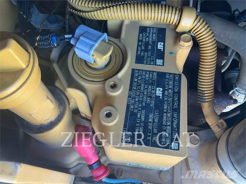 CAT 262D Liukuohjatut kuormaajat