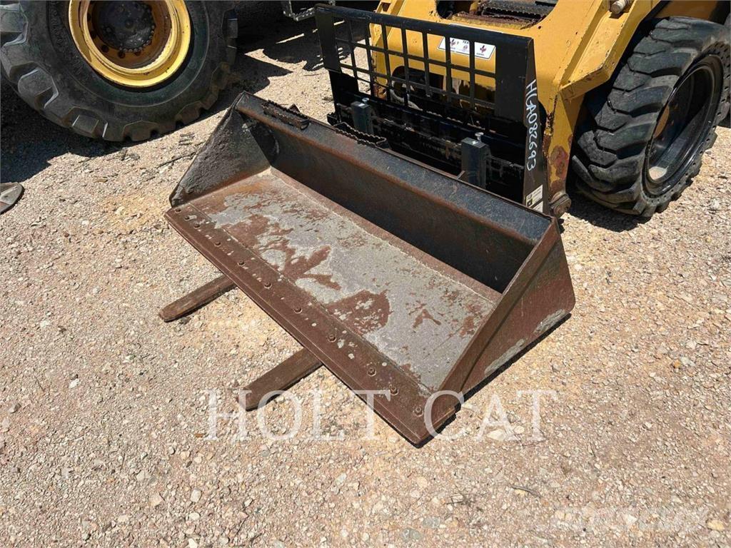 CAT 262D Liukuohjatut kuormaajat