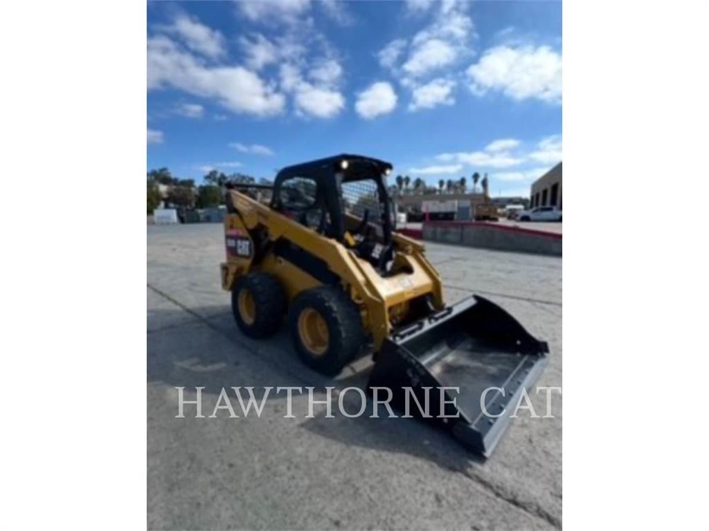 CAT 262D Liukuohjatut kuormaajat
