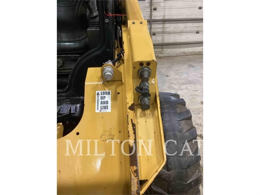 CAT 262D 3 Liukuohjatut kuormaajat