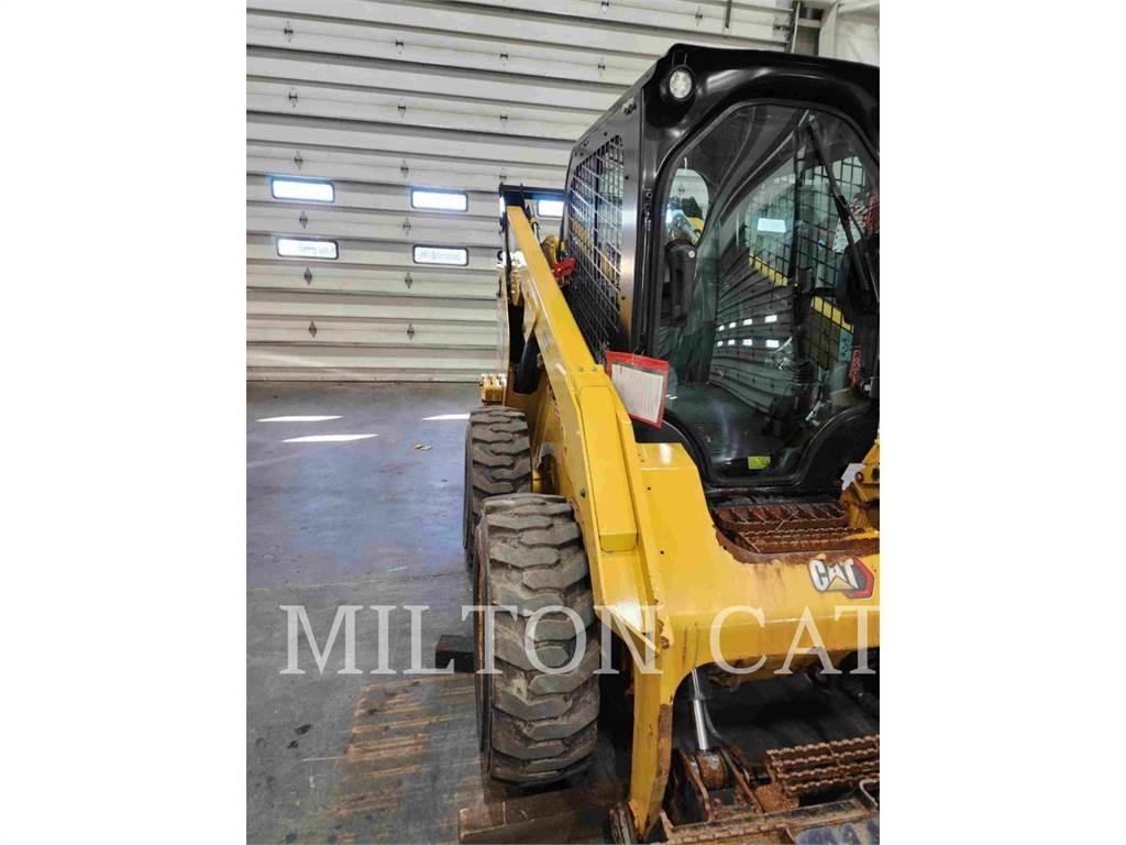 CAT 262D 3 Liukuohjatut kuormaajat