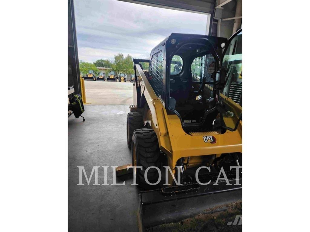 CAT 262D 3 Liukuohjatut kuormaajat