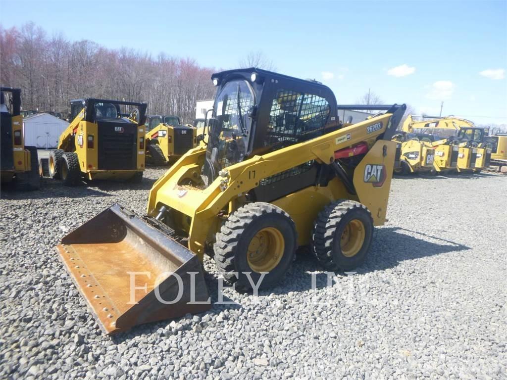 CAT 262D3 Liukuohjatut kuormaajat