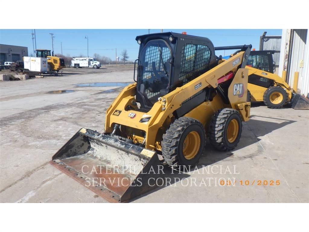 CAT 262D3 Liukuohjatut kuormaajat