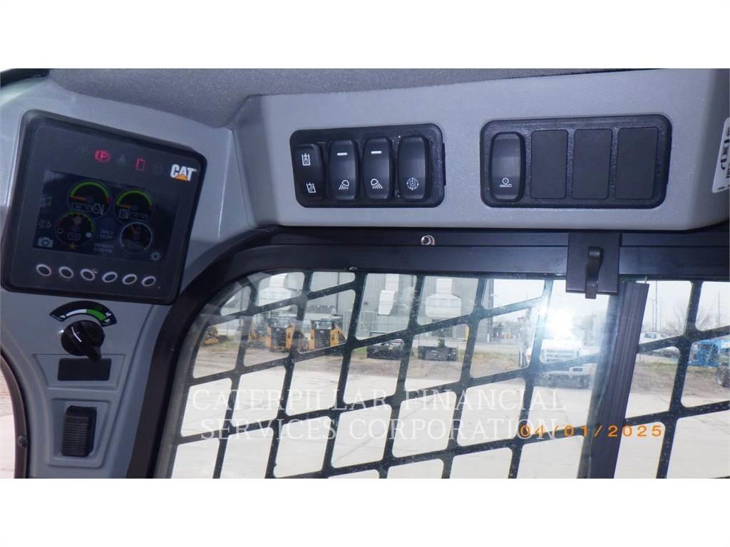 CAT 262D3 Liukuohjatut kuormaajat
