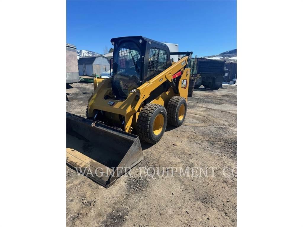 CAT 262D3 Liukuohjatut kuormaajat