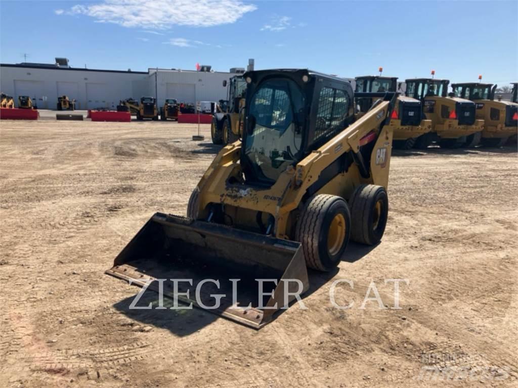 CAT 262D3 Liukuohjatut kuormaajat
