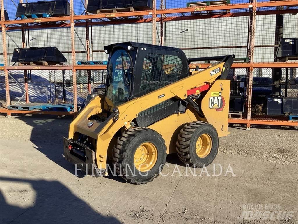 CAT 262D3 Liukuohjatut kuormaajat