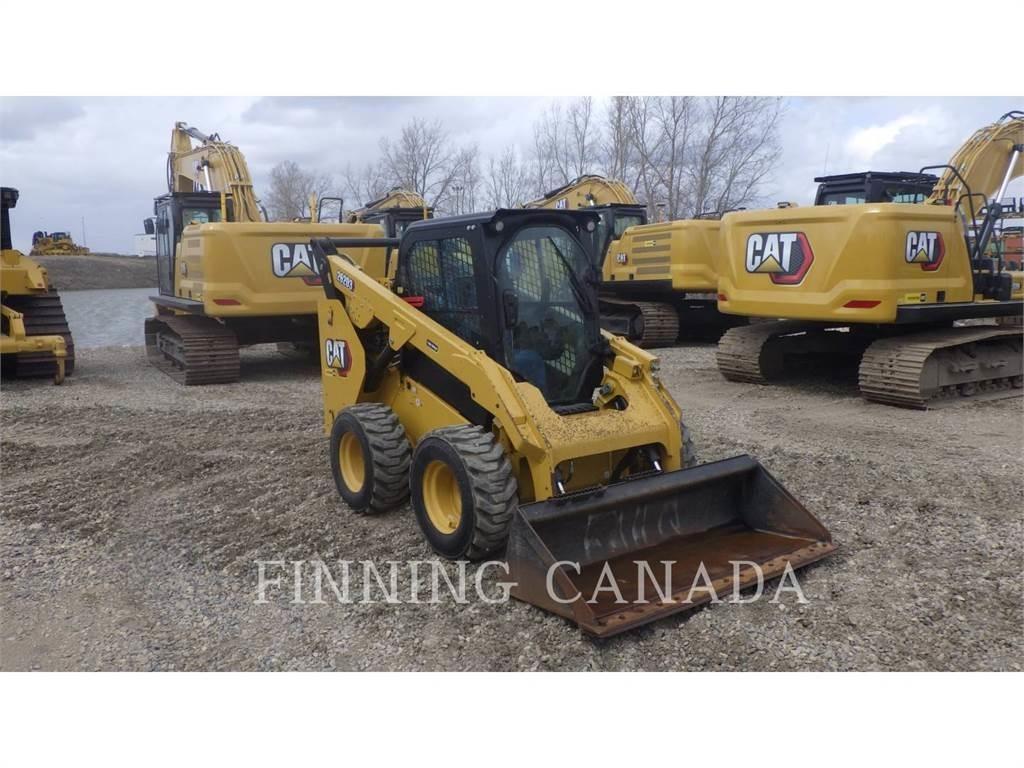 CAT 262D3 Telakuormaajat