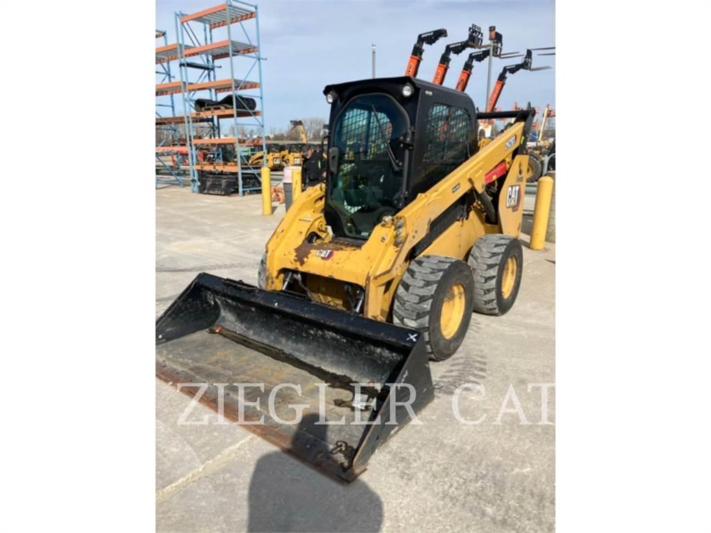 CAT 262D3 Liukuohjatut kuormaajat