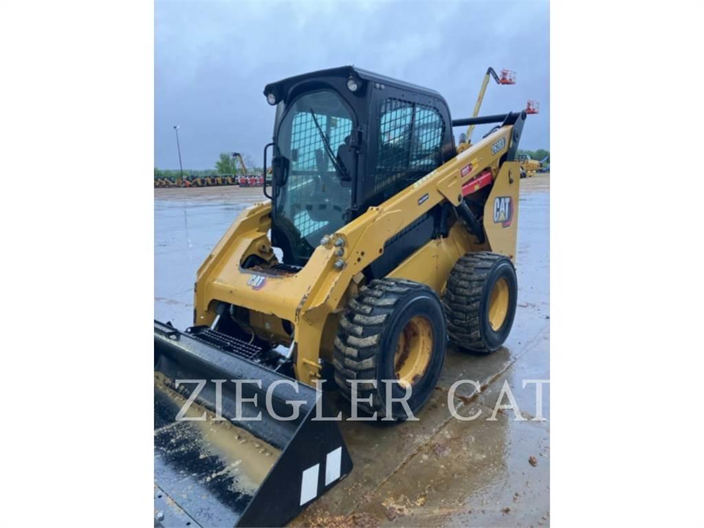 CAT 262D3 Liukuohjatut kuormaajat
