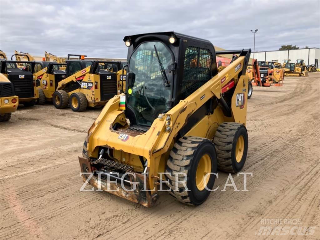 CAT 262D3 Liukuohjatut kuormaajat