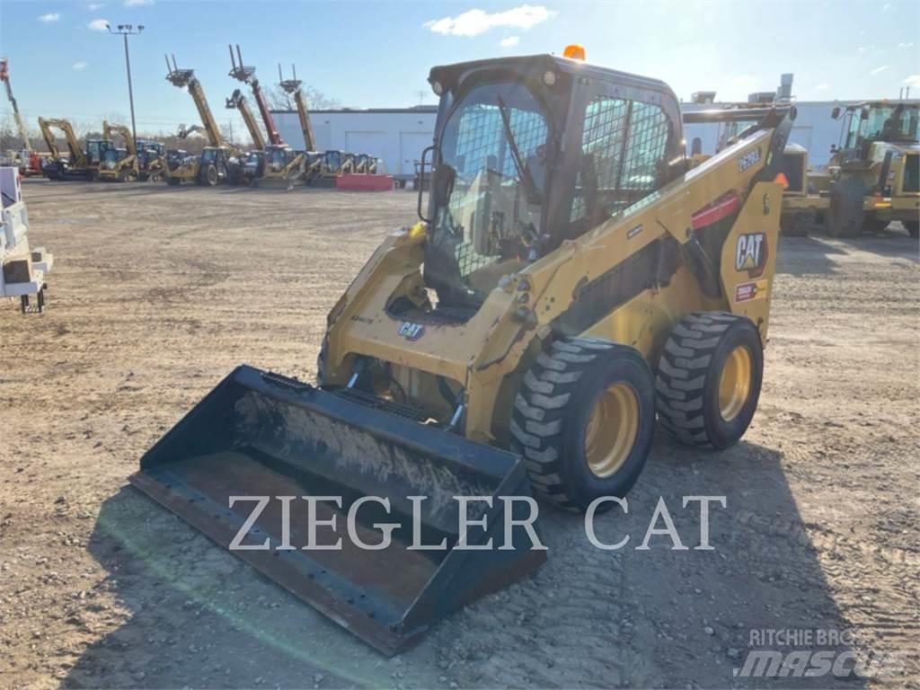 CAT 262D3 Liukuohjatut kuormaajat