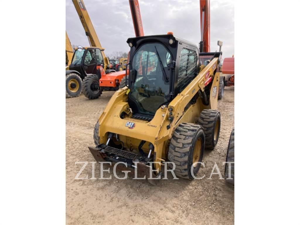 CAT 262D3 Liukuohjatut kuormaajat