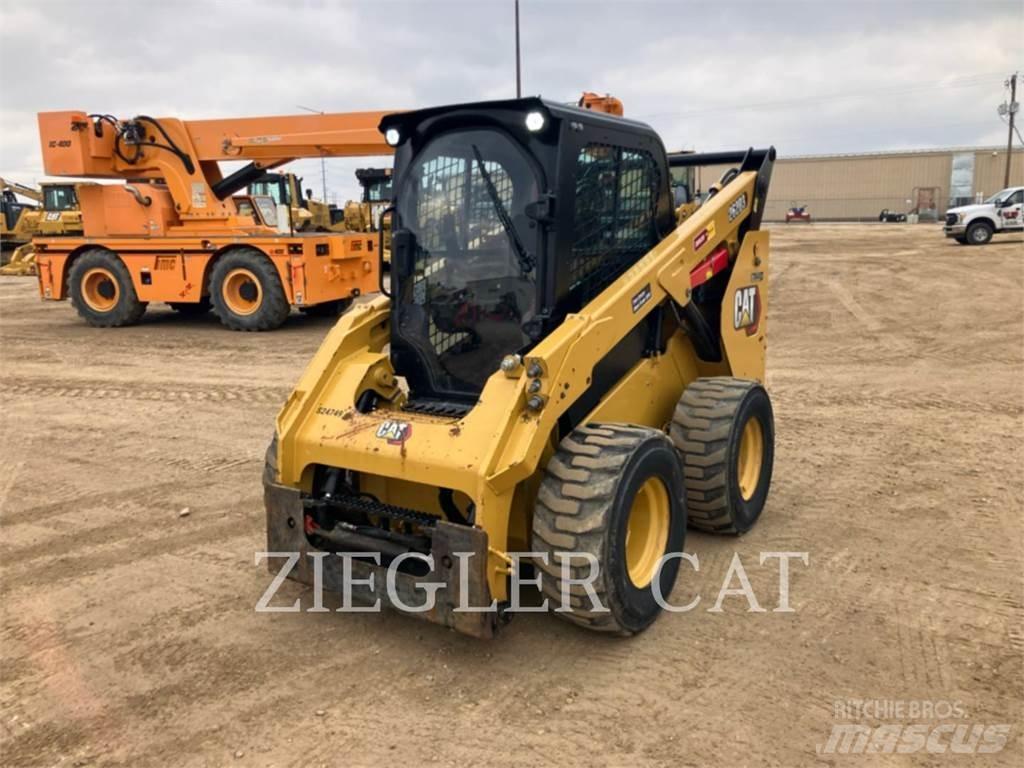 CAT 262D3 Liukuohjatut kuormaajat