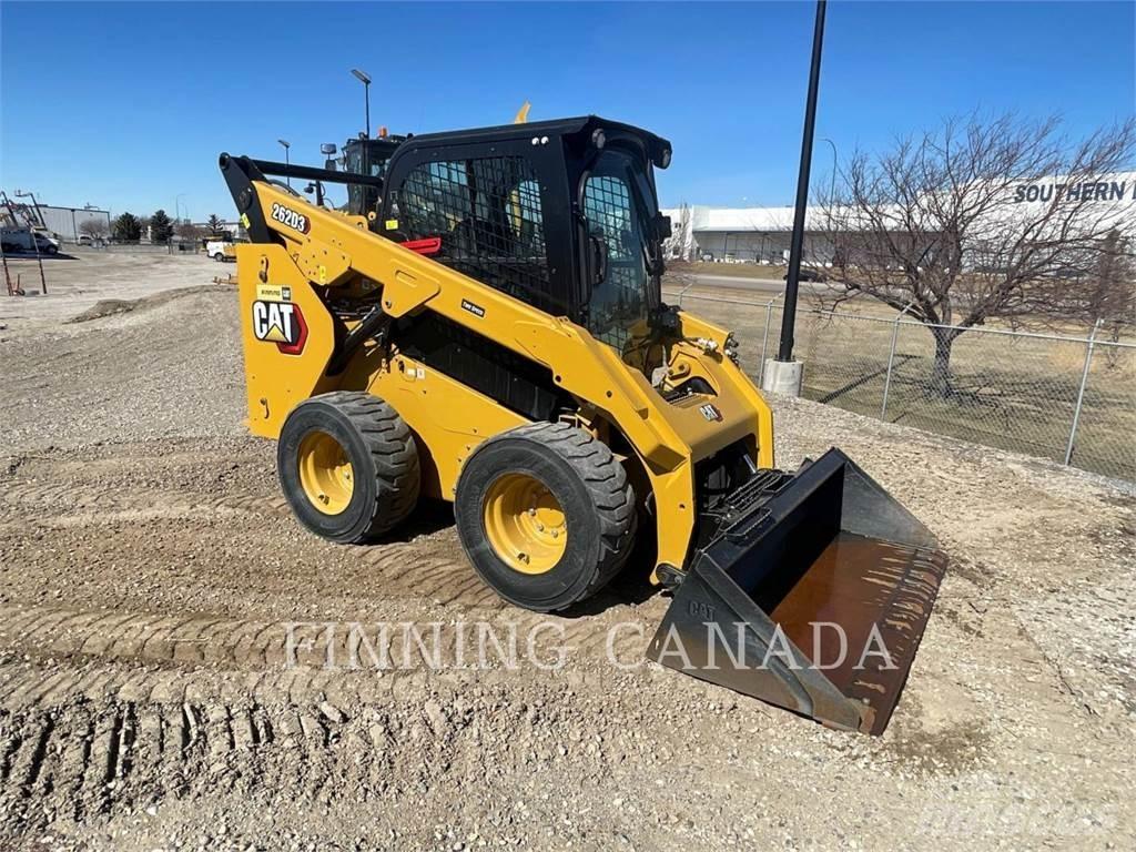 CAT 262D3 Liukuohjatut kuormaajat