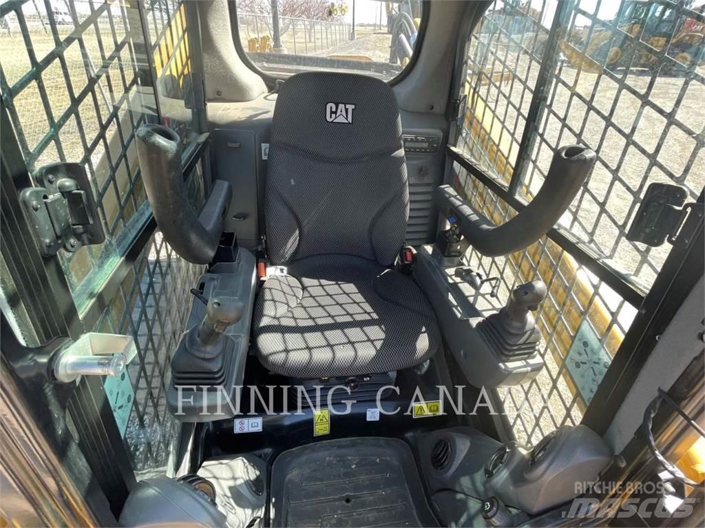 CAT 262D3 Liukuohjatut kuormaajat