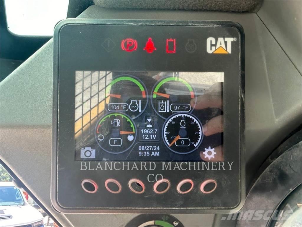 CAT 262D3 Liukuohjatut kuormaajat