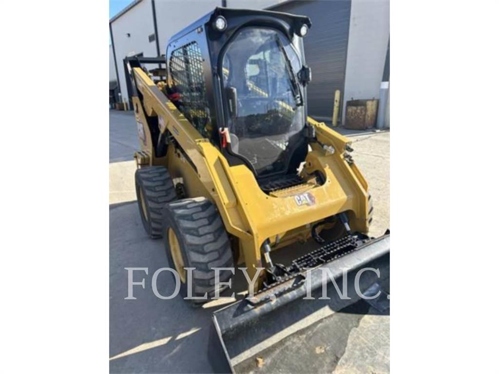 CAT 262D3 Liukuohjatut kuormaajat