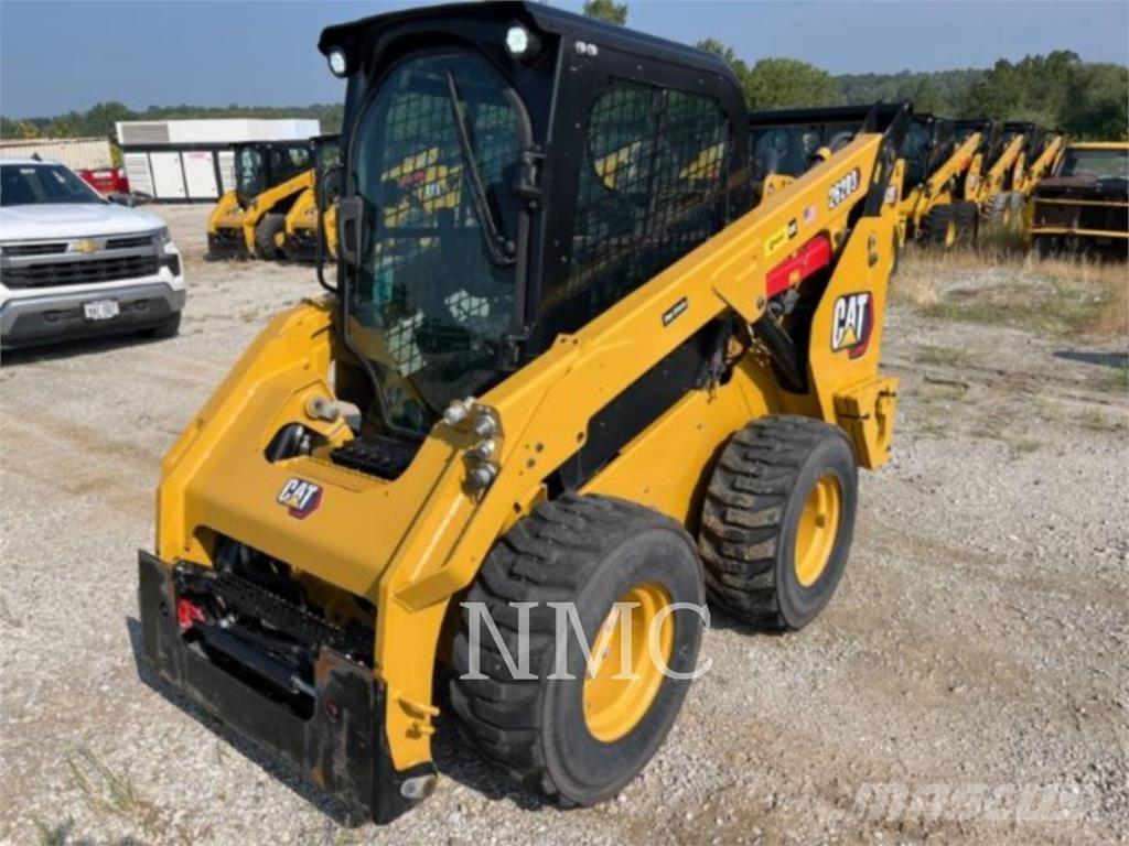 CAT 262D3 Liukuohjatut kuormaajat