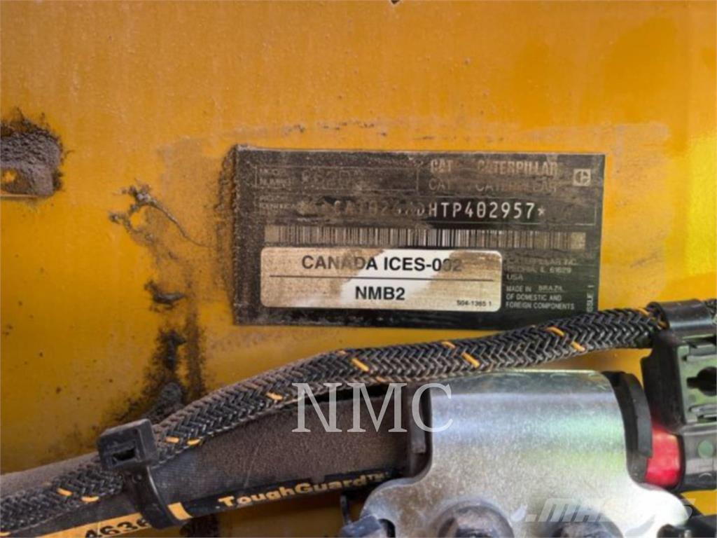 CAT 262D3 Liukuohjatut kuormaajat