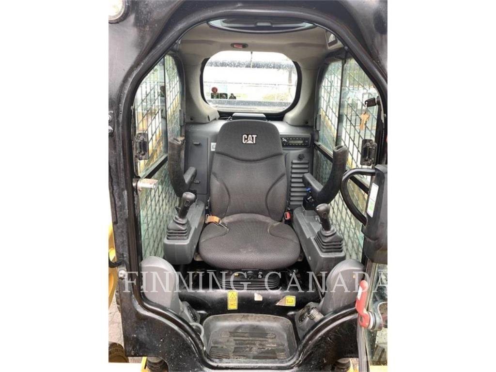 CAT 262D3 Liukuohjatut kuormaajat