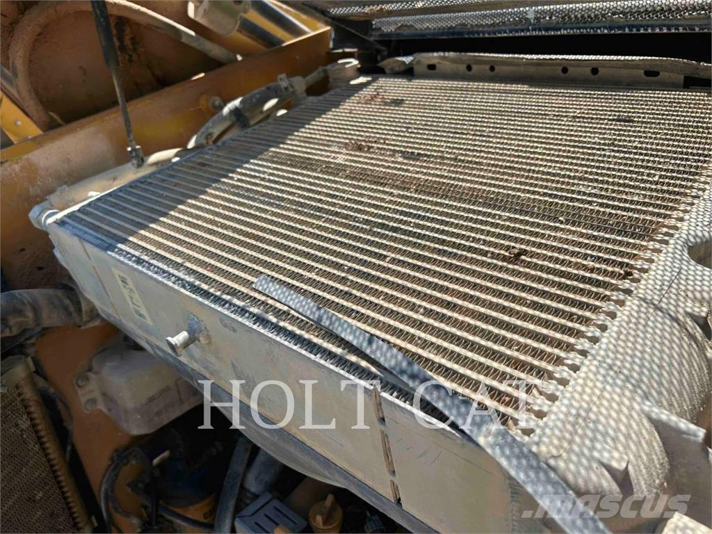 CAT 262D3 Liukuohjatut kuormaajat