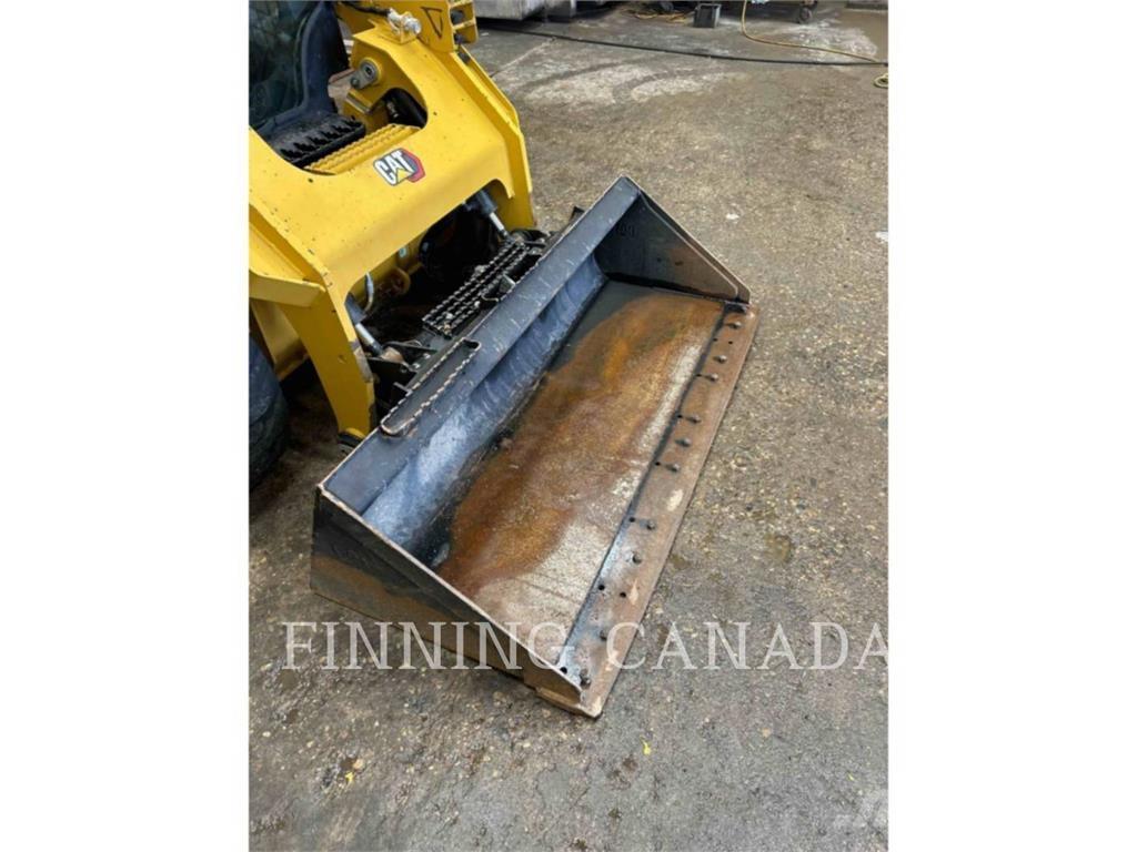 CAT 262D3 Liukuohjatut kuormaajat