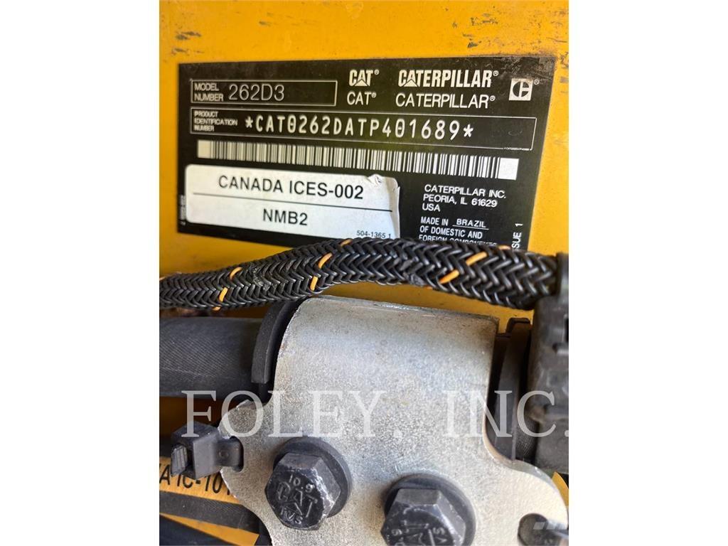 CAT 262D3 Liukuohjatut kuormaajat