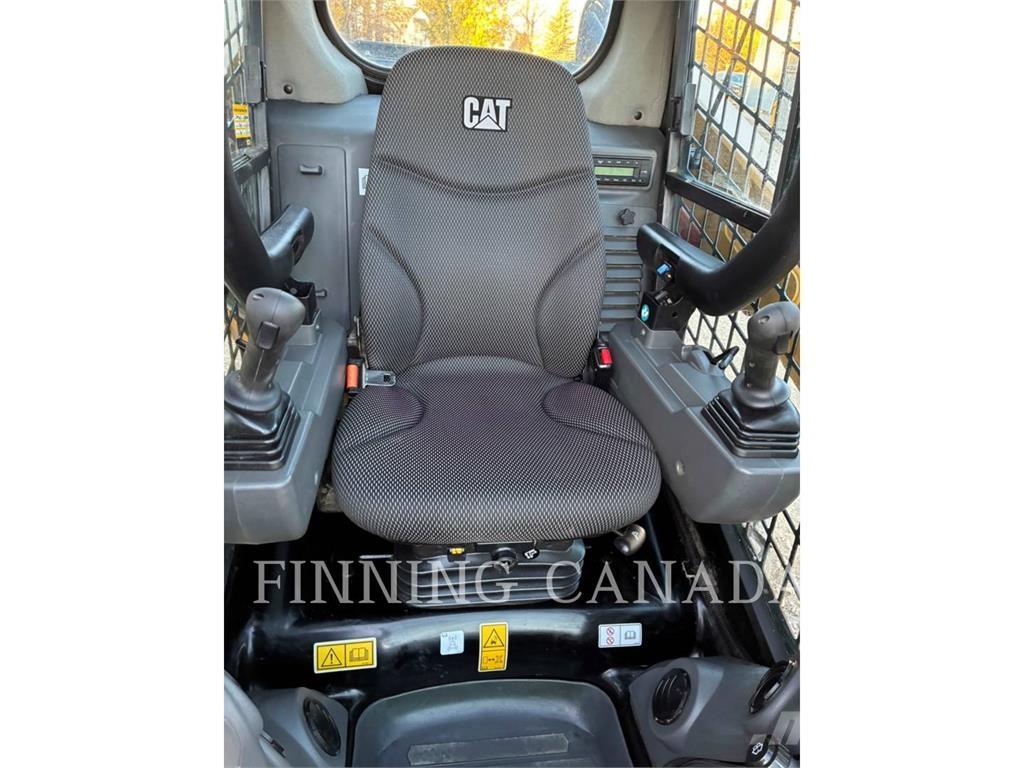 CAT 262D3 Liukuohjatut kuormaajat