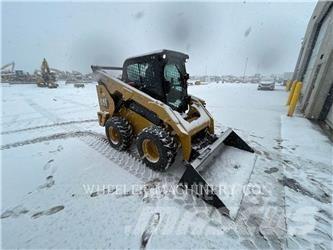 CAT 262D3 C3H2 Liukuohjatut kuormaajat