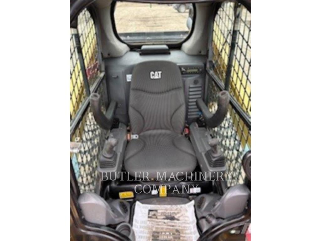 CAT 262D3 C3H2 Liukuohjatut kuormaajat