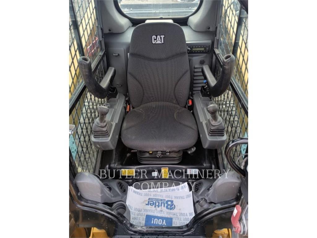 CAT 262D3 C3H3 Liukuohjatut kuormaajat