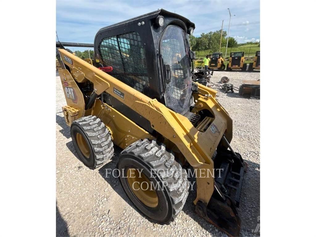 CAT 262D3XPS2C Liukuohjatut kuormaajat