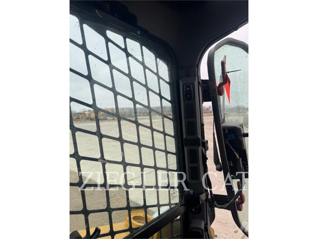 CAT 265 Telakuormaajat