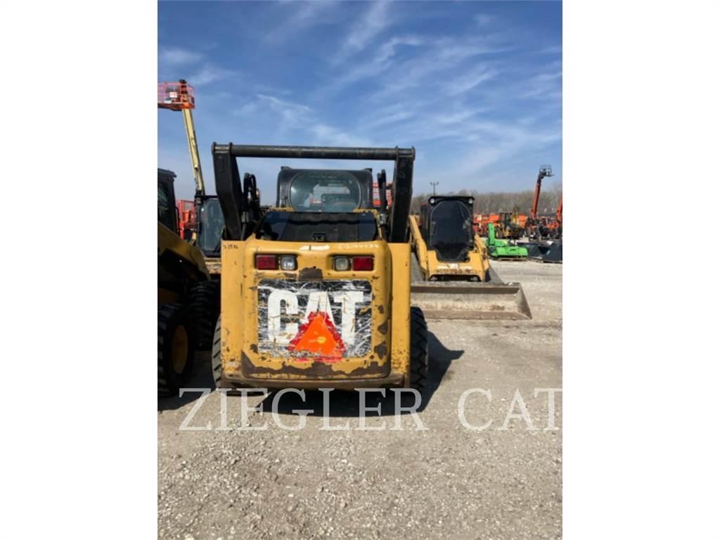 CAT 272C Liukuohjatut kuormaajat