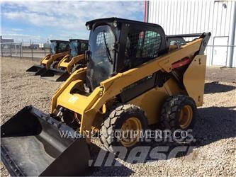 CAT 272D Liukuohjatut kuormaajat
