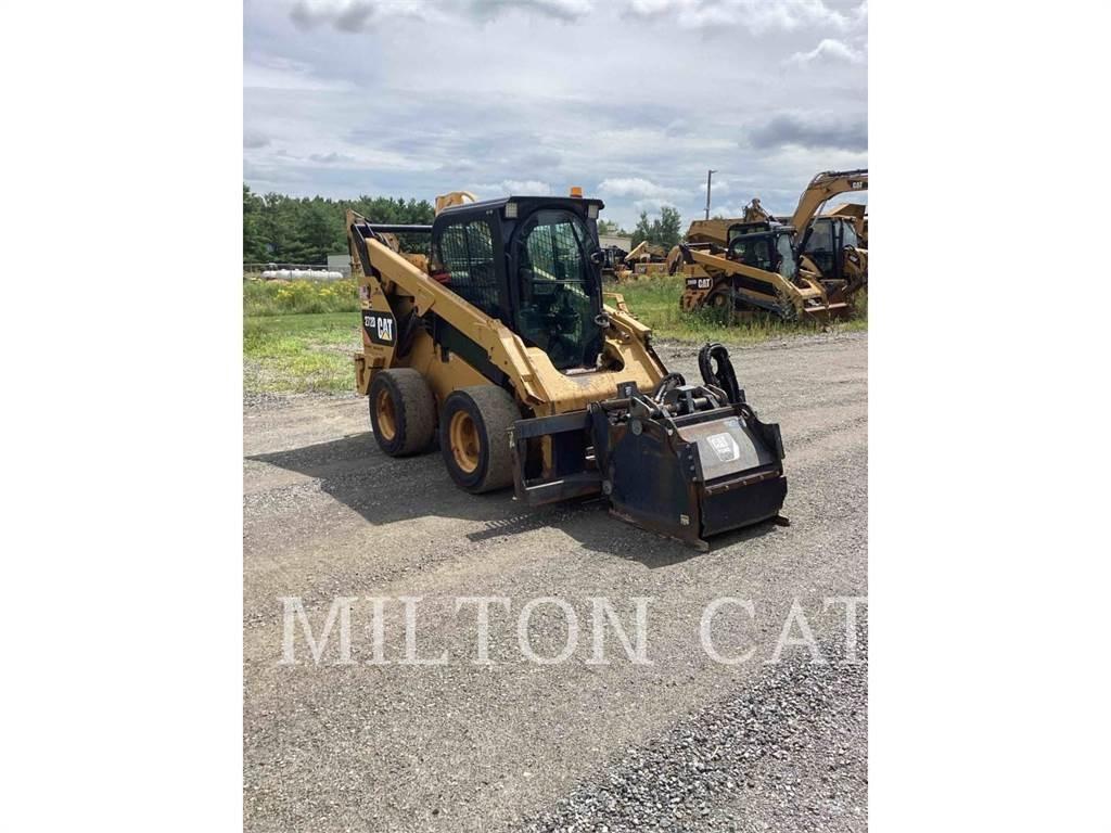 CAT 272D Liukuohjatut kuormaajat