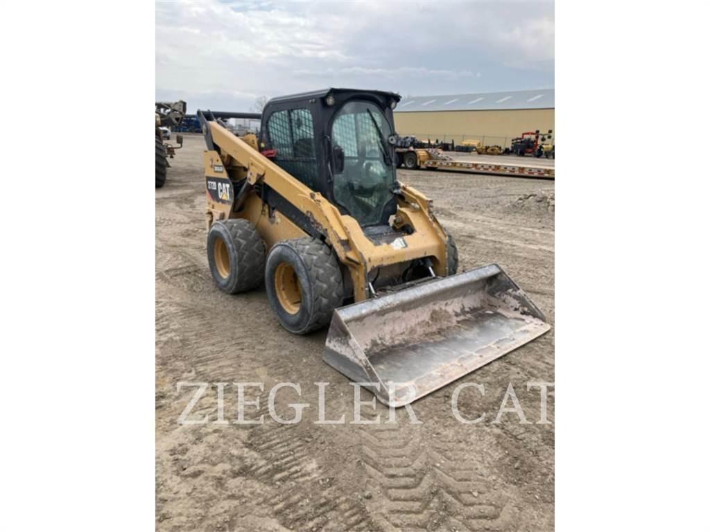 CAT 272D Liukuohjatut kuormaajat